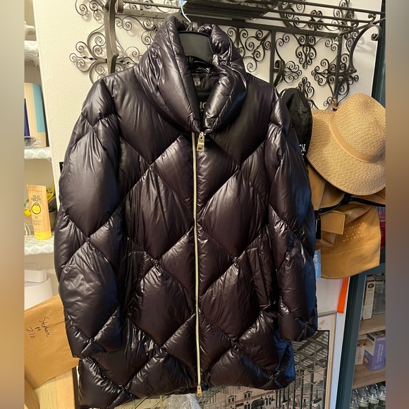 HERNO Ultra Diamond Quilted Ultra Down Coat. Black, size 14 US, 50 IT - Picture 4 of 12